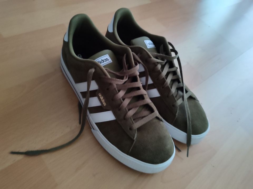 Adidas Sneaker Herren Schuh in Velten