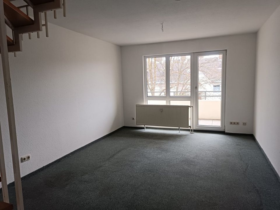 2er WG in 3 ZKB Maisonettenwohnung mit Balkon (Uninähe) in Kassel