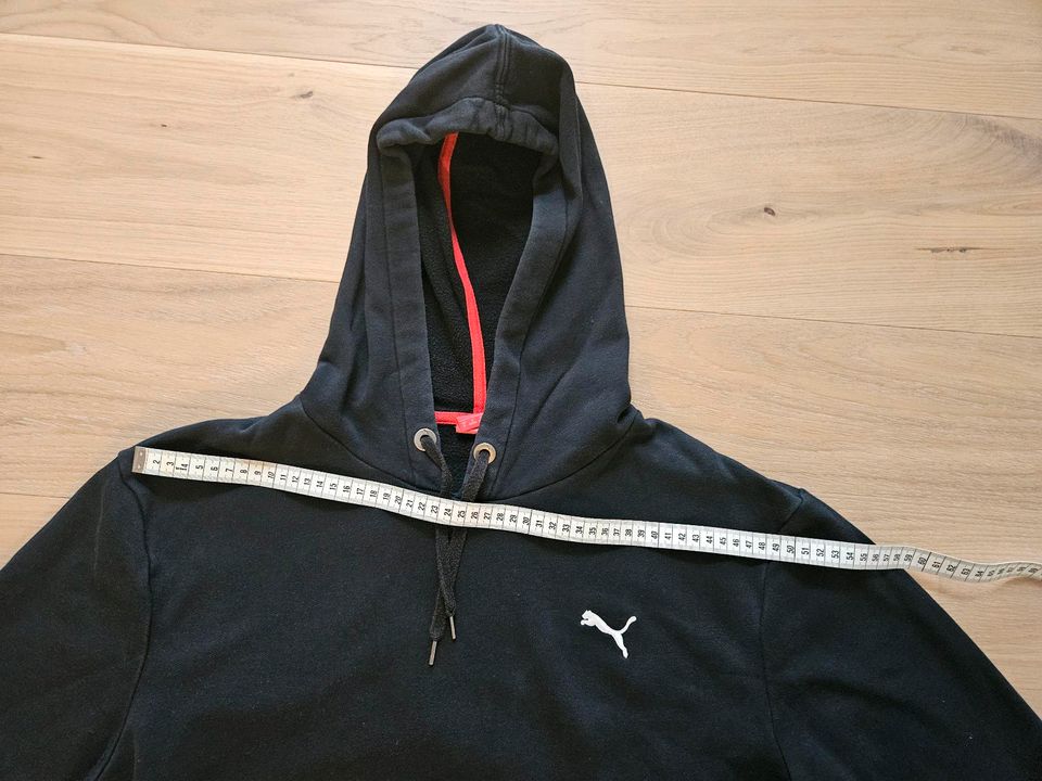 Hoodie / Kapuzenpullover von Puma Größe L in Hille