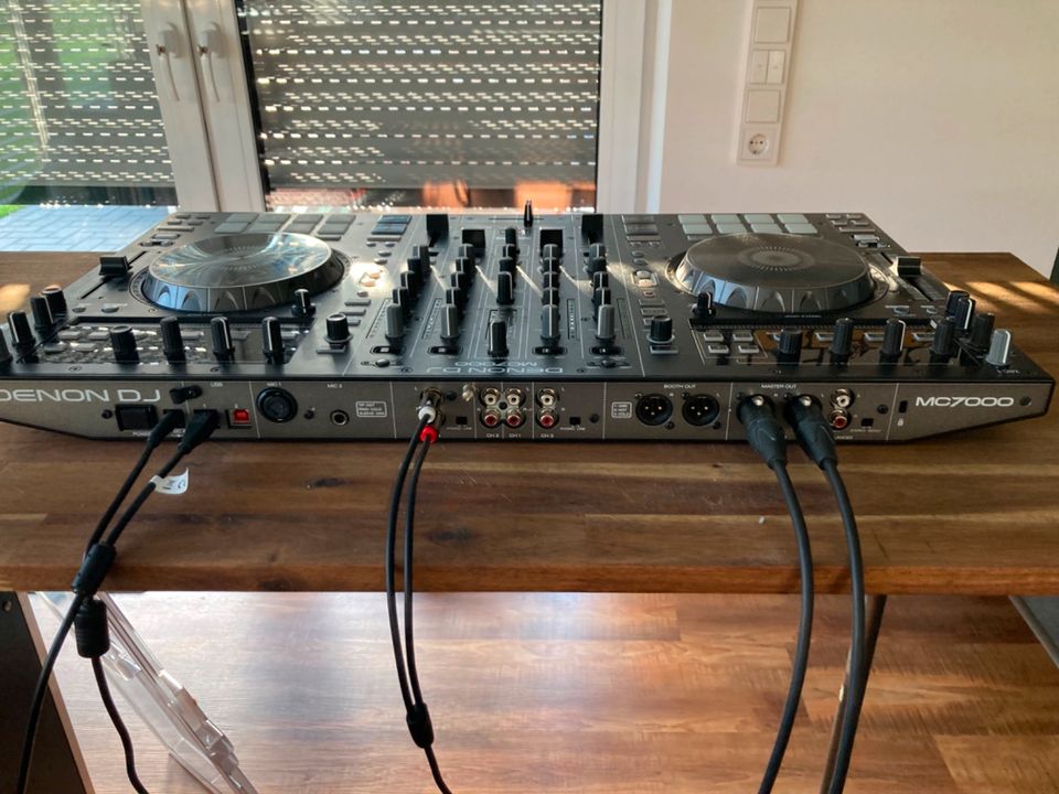 Denon MC 7000 DJ Controller top Zustand in Delmenhorst