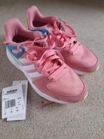 Turnschuhe von Adidas in Gr. 39 1/3 NEU!!! Nordrhein-Westfalen - Hilden Vorschau