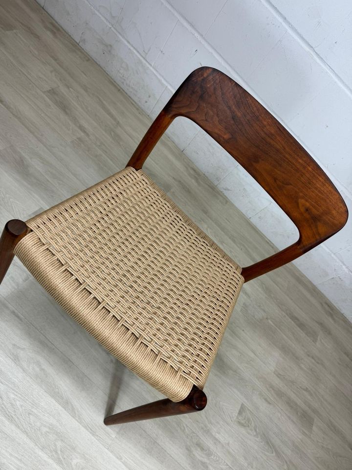 4 Vintage Teak MØLLER 75 paper cord Stühle dining chairs 60er in Delmenhorst