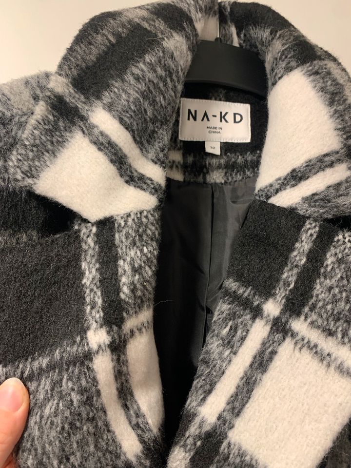 Karierter Mantel NAKD 32 XS Na-KD schwarz weiß coat Jacke in Lappersdorf