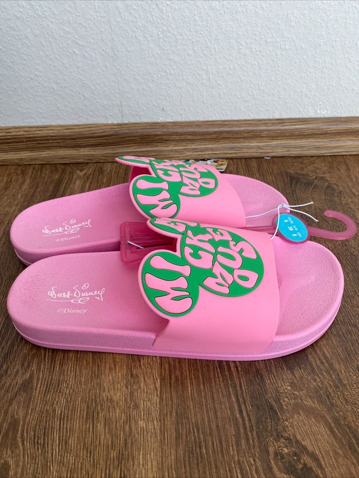 Mickey Mouse Bade Schuhe Sandalen Pink Größe 39 Mit Fußbett in Weikersheim