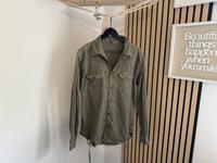 Hemd mit cutouts und Fransen von Zara Brandenburg - Kyritz Vorschau