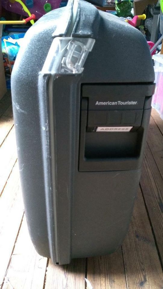 Hartschalenkoffer KOffer von American Tourister in Rohr Mittelfr.