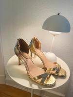 Riemchensandale ASOS gold Pumps Gr. 39 Hochzeit Schleswig-Holstein - Reinbek Vorschau