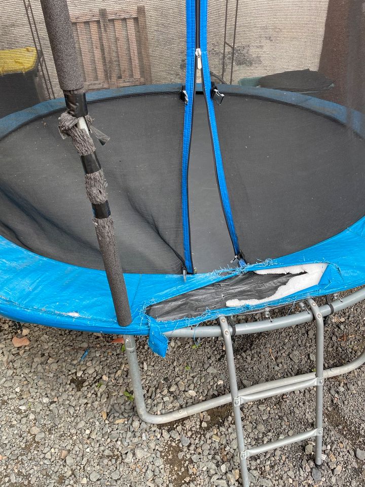 Trampolin… in Lollar