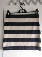 Sommer Minirock schwarz beige gestreift dünn H&M Divided S 36 Nordrhein-Westfalen - Ruppichteroth Vorschau