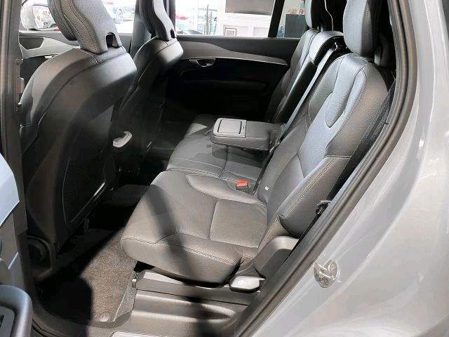 Volvo XC90 B5 AWD Core - NEU, HIGHLIGHTS, TOPZUSTAND, 20` in Vaterstetten