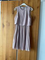H&M Plissee Kleid Plisseekleid festlich taupe 36 S neu Etikett Bayern - Deggendorf Vorschau