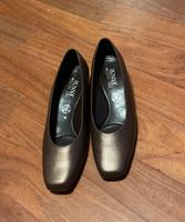 Jenny by ara Pumps Gr. 40 Weite H Nordrhein-Westfalen - Ratingen Vorschau