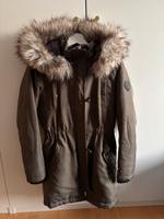 Olivegrüne Winterjacke in 34 Bayern - Rudelzhausen Vorschau