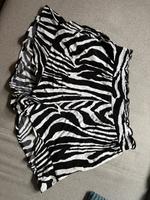 Shorts, schwarz/weiß, Größe S Nürnberg (Mittelfr) - Südstadt Vorschau