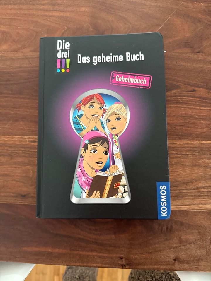 Die drei !!! Das geheime Buch in Hamburg