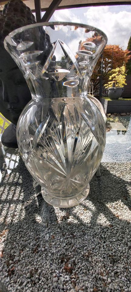 Schwere Vase. 27 cm hoch. in Bad Driburg