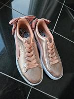 Puma sneakers gr.37,5 neu bronze Schleife Baden-Württemberg - Sindelfingen Vorschau