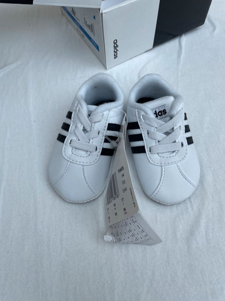 Adidas Babyschuhe in Ostfildern