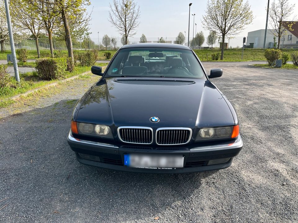 BMW 740i e38 in Wörrstadt