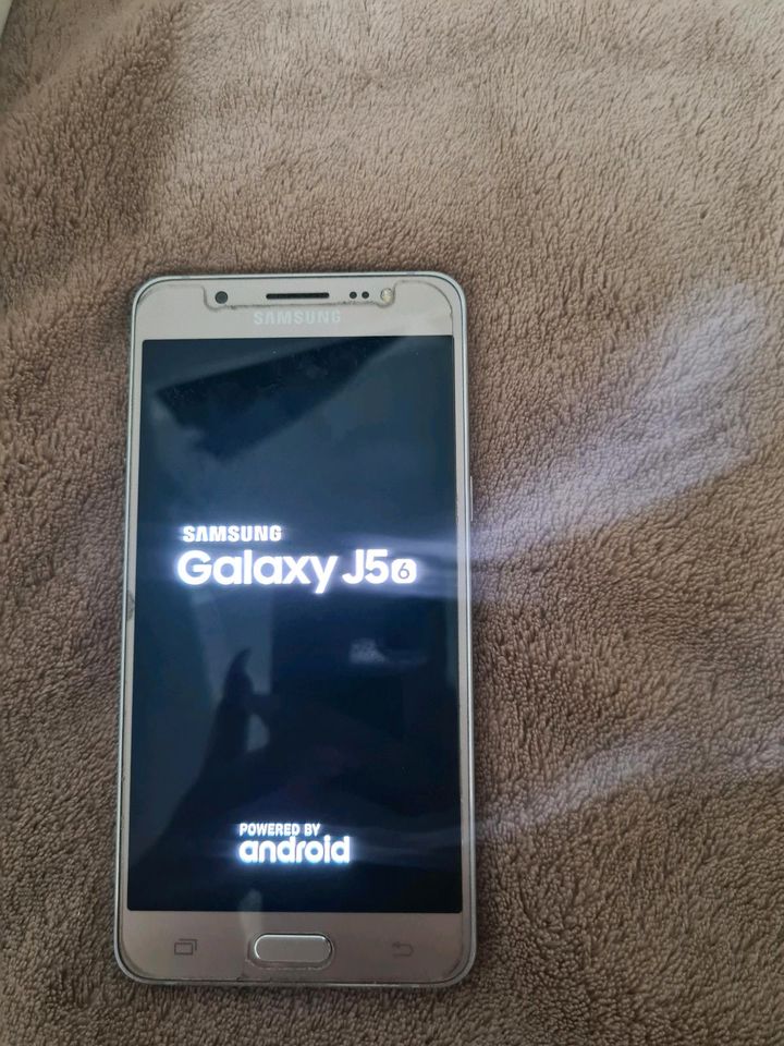 Samsung galaxy J5 Gold in Nürnberg (Mittelfr)