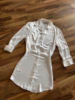 Langärmliges Hemdblusenkleid Zara glänzend Nordrhein-Westfalen - Lage Vorschau