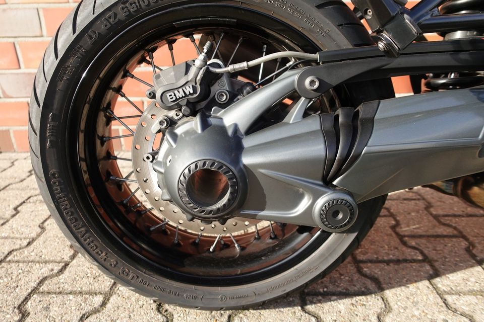 BMW R nine T / Racetec Fahrwerk / Akra / Scheckheft in Viersen