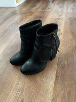 H&M Stiefelette in schwarz, Gr. 41, gebraucht Hamburg Barmbek - Hamburg Barmbek-Nord Vorschau