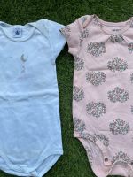 Baby Bodys Set Carters und Petit Bateau 12m 10€ München - Au-Haidhausen Vorschau