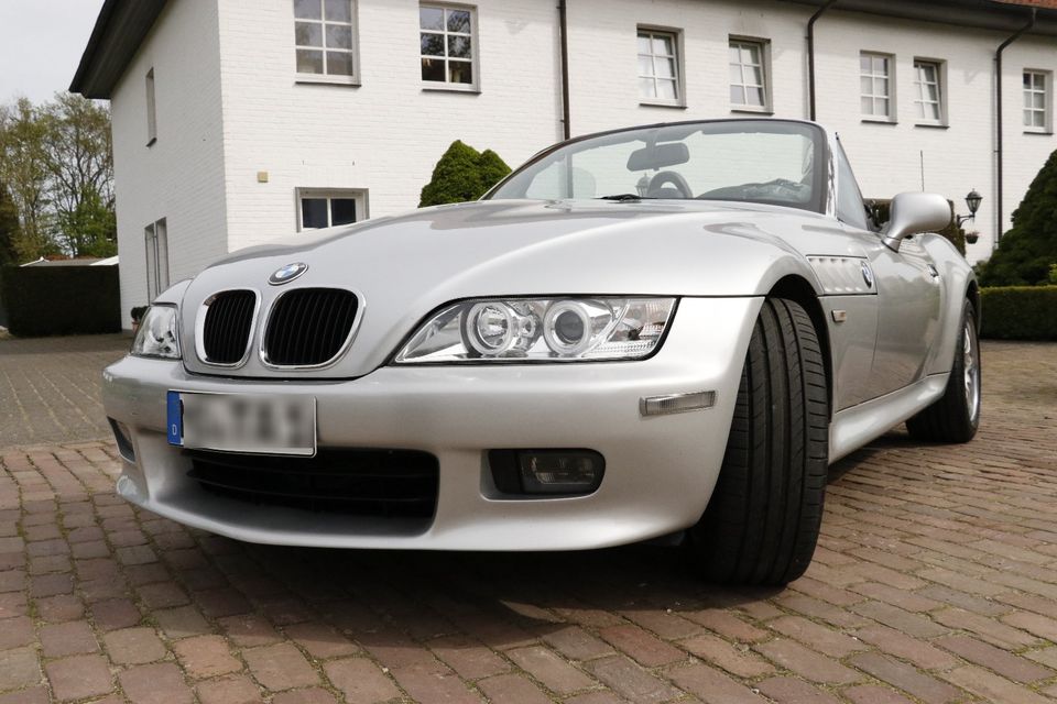 BMW Z3 Roadster 2.0 Facelift 2-teilige BBS, Bestzustand Tüv 04/26 in Neukirchen-Vluyn