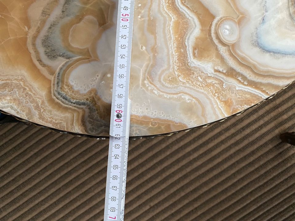 Tisch Onyx Marmor rund in Rieden