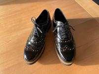 Hogan Schuhe Leder Lack Schwarz Gr. 37,5 Nordrhein-Westfalen - Kamen Vorschau