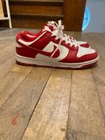Nike Dunk Low Rot USC 42,5 Bayern - Giebelstadt Vorschau
