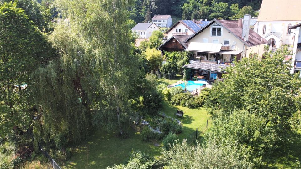 Perfekt für HomeOffice und die Familie! Freistehendes Haus mit vielfältigen Nutzungsmöglichkeiten in Julbach