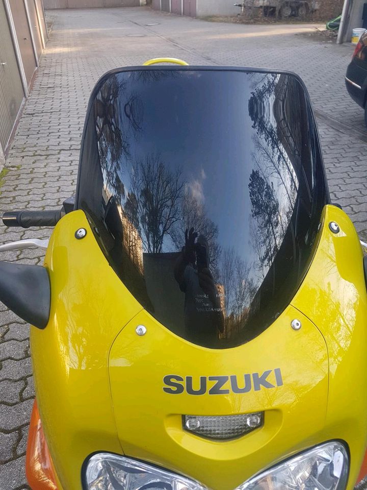 Suzuki GSX F 600 in Nürnberg (Mittelfr)