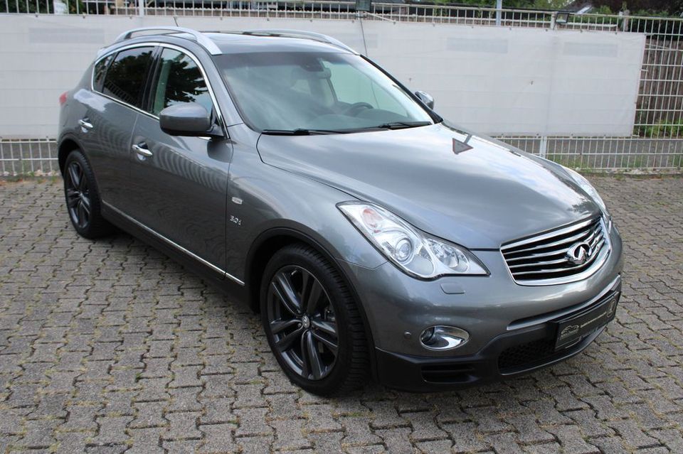 Infiniti QX50 3,0d GT Premium Vollausstattung - wie neu! in Scheeßel