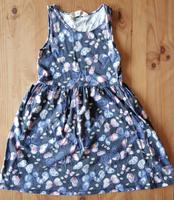 Ärmelloses Kleid mit Schmetterlingen, Gr. 122/128, H&M Thüringen - Gotha Vorschau