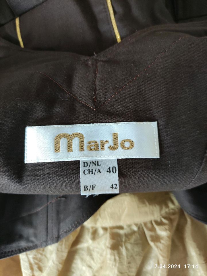 Neu etikett Dirndl marjo braun gold 40 in Bietigheim-Bissingen