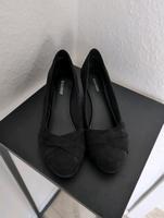 Ballerinas mit leichten Absatz Niedersachsen - Sulingen Vorschau