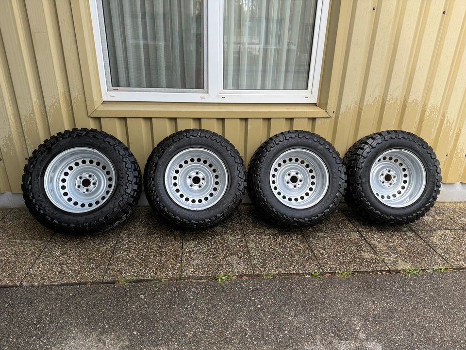 VW Amarok Stahlfegen 11x18 + 315/60r18 Toyo Open Country in Freilassing