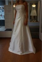 Brautkleid/Hochzeitskleid mit Unterrock zu verk. Größe 36/S Baden-Württemberg - Leibertingen Vorschau