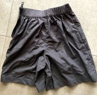 Skirt, also kurze Hose u.Rock in einem, von Jack Wolfskin, Gr.140 Leipzig - Böhlitz-Ehrenberg Vorschau