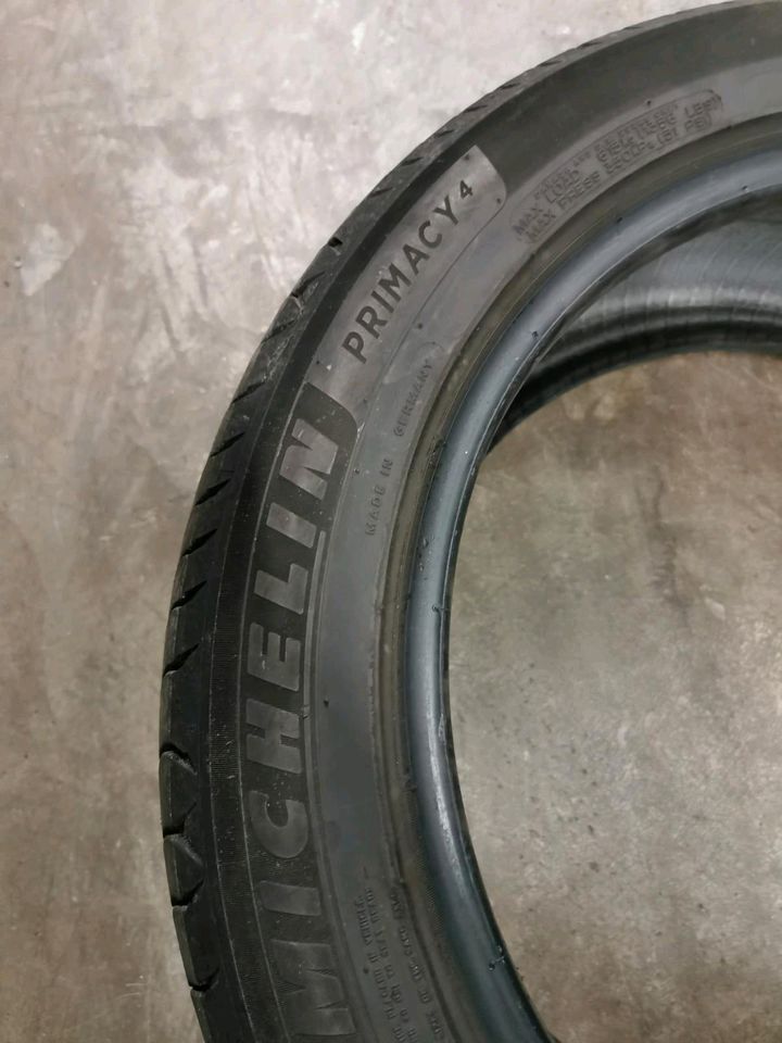 4 Sommerreifen Michelin Primacy 4 215/50 R17 91W in Reinsdorf