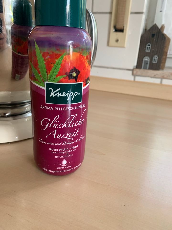 Kneipp Pflegeschaumbad Badewanne Wasser Aroma NEU in Wildeshausen