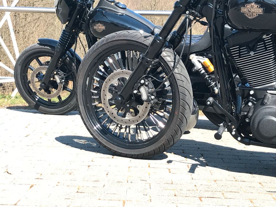 Harley Davidson Dyna Low Rider S Custom in Köln