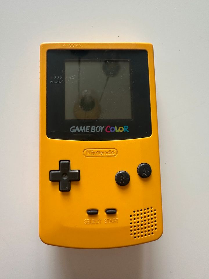 Gameboy Color gelb in Kiel