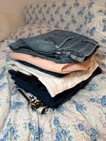 3 Hosen, 4 Kurzehosen, 1 Rock S-M alles 8€ Kleidungspaket Rheinland-Pfalz - Nierstein Vorschau