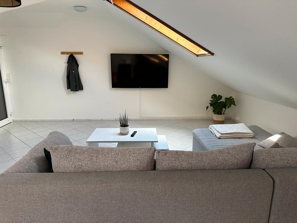 vollausgest. Wohnung zur Vermietung auf Zeit: Sept. 25 - März 26 in Obing