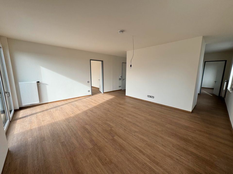 Lebendiges, bequemes Wohnen für anspruchsvolle Senioren! Penthouse-Whg. "Betreutes Wohnen" in Amberg in Amberg