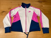 Nike Sportjacke Jacke Gr.128/137 wie Neu! Münster (Westfalen) - Gremmendorf Vorschau