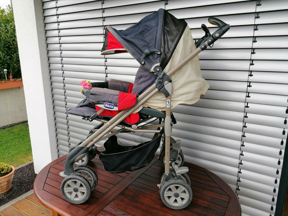 Kinderwagen Maxi Cosi Babyschale Zubehör Komplettset in Abstatt